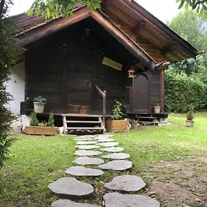https://petit-chalet-authentique-bien-situe.hotels-rhonealpes.com