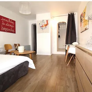 Appartement Centre Historique 200 M De La Mairie - Climatise, Aix-en-Provence